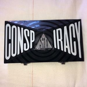 Jeffree Star x Shane Dawson Conspiracy palette